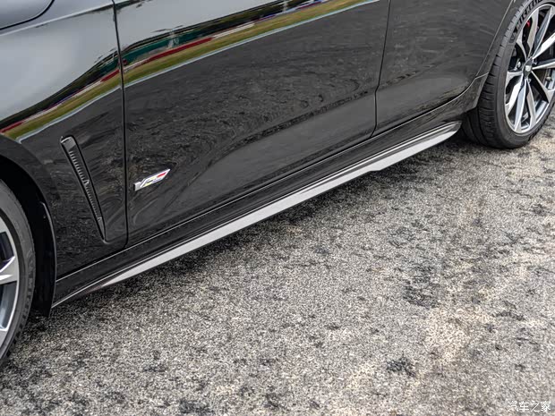 凱迪拉克(進(jìn)口) 凱迪拉克CT4(海外) 2021款 CT4-V Blackwing