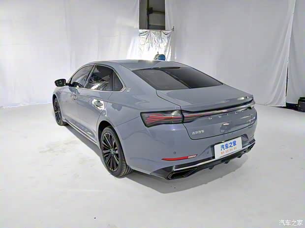 吉利汽车 星瑞 2024款 星瑞L双擎 1.5T 油电混动版 吉利汽车 星瑞 2024款 星瑞L双擎 1.5T 油电混动版