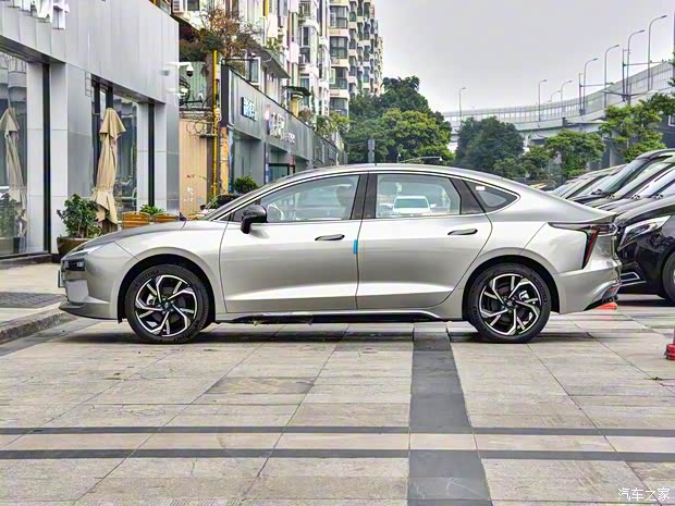 雷諾 江鈴集團(tuán) 羿 2022款 改款 長續(xù)航智享版