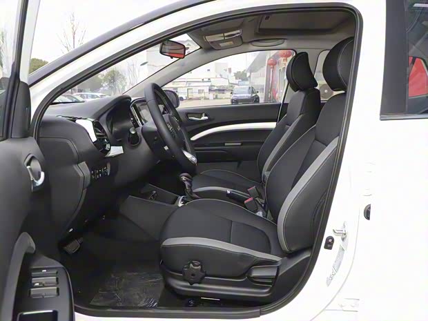 悦达起亚 奕跑 2023款 基本型