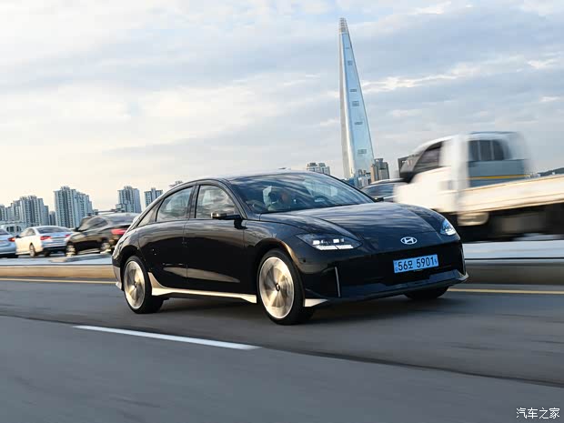 現(xiàn)代(進(jìn)口) IONIQ(艾尼氪)6 2022款 基本型