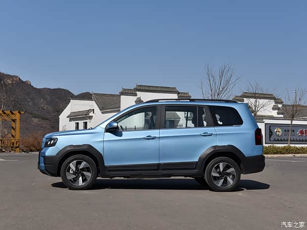SWM斯威汽车 斯威大虎EDi 2023款 EDi 1.5L 豪华型 7座