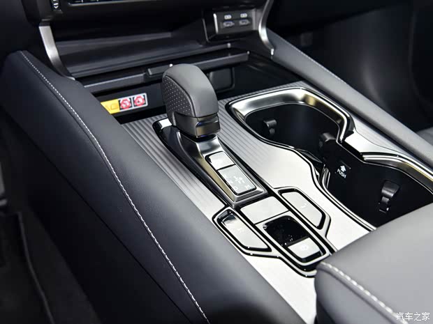 雷克萨斯 雷克萨斯RX 2023款 500h 四驱F SPORT Performance