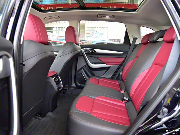 东风乘用车 东风风神AX7 2021款 PRO 1.6T 自动智驾版 东风乘用车 东风风神AX7 2021款 PRO 1.6T 自动智驾版