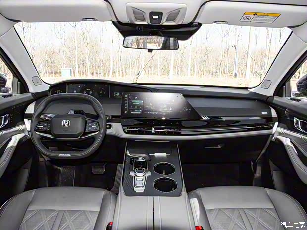 長(zhǎng)安汽車 長(zhǎng)安UNI-K 智電iDD 2023款 智電iDD 1.5T 135km智領(lǐng)型  長(zhǎng)安汽車 長(zhǎng)安UNI-K 智電iDD 2023款 智電iDD 1.5T 135km智領(lǐng)型