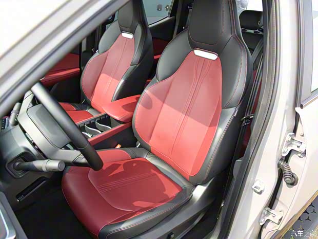 上汽大通 上汽大通MAXUS T90 2022款 2.0T柴油自動四驅上汽?！つ鯓讼? style=