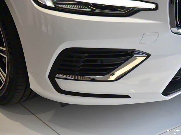 沃尔沃亚太 沃尔沃S60新能源 2020款 T8 E驱混动 四驱智逸豪华版