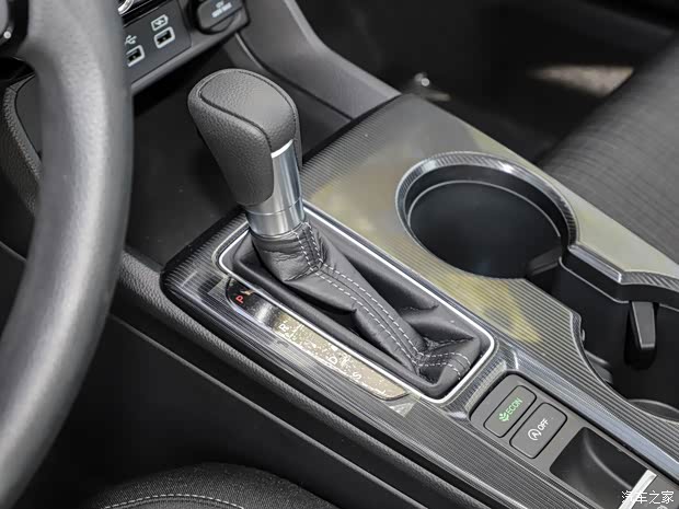 東風本田 思域 2022款 240TURBO CVT勁騁版