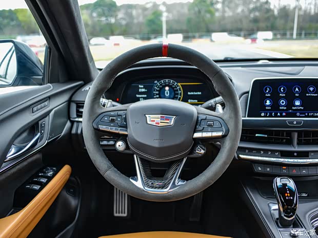 凱迪拉克(進(jìn)口) 凱迪拉克CT4(海外) 2021款 CT4-V Blackwing