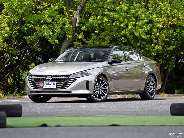 東風(fēng)日產(chǎn) 天籟 2022款 2.0T 高配版