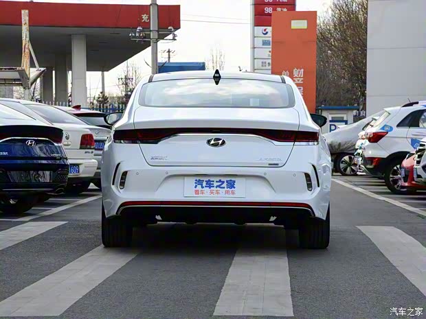 北京现代 菲斯塔新能源 2019款 基本型