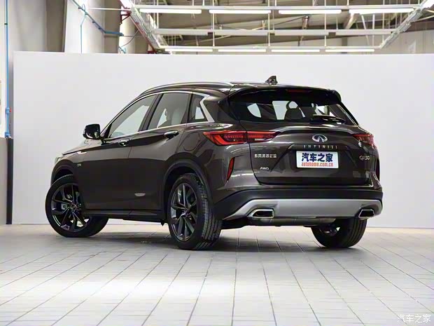东风英菲尼迪 英菲尼迪QX50 2018款 2.0T 四驱旗舰版 东风英菲尼迪 英菲尼迪QX50 2018款 2.0T 四驱旗舰版