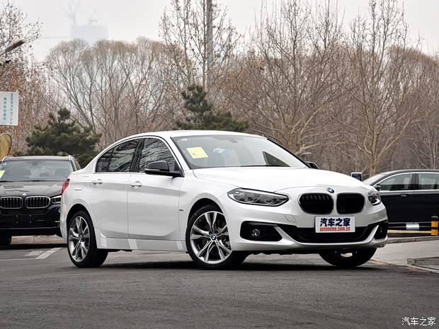 华晨宝马 宝马1系 2018款 120i 设计套装型