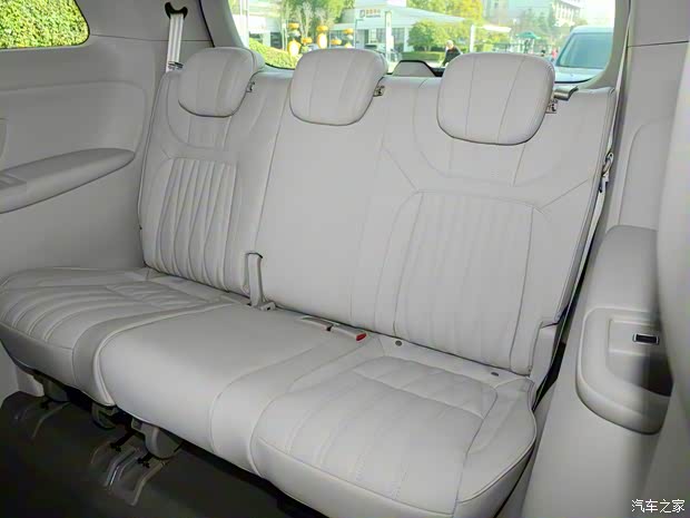 上汽集团 荣威iMAX8 2023款 基本型 上汽集团 荣威iMAX8 2023款 基本型