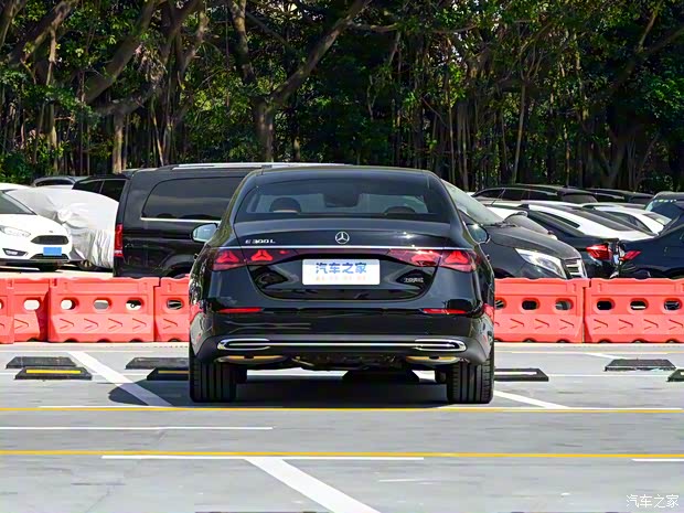 北京奔馳 奔馳E級 2024款 E 300 L 豪華型