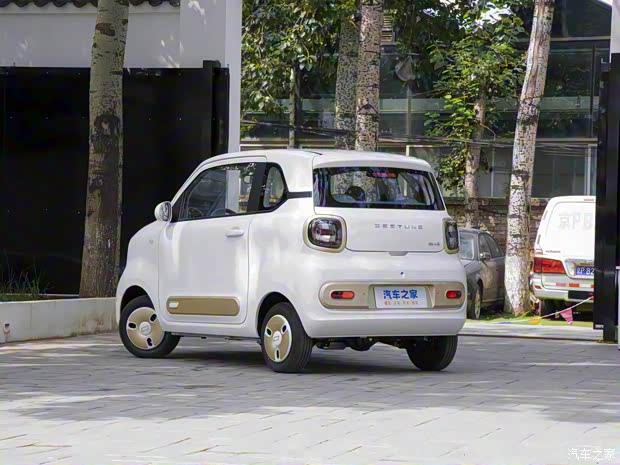 一汽奔腾 奔腾小马 2024款 170km 活力马 一汽奔腾 奔腾小马 2024款 170km 活力马