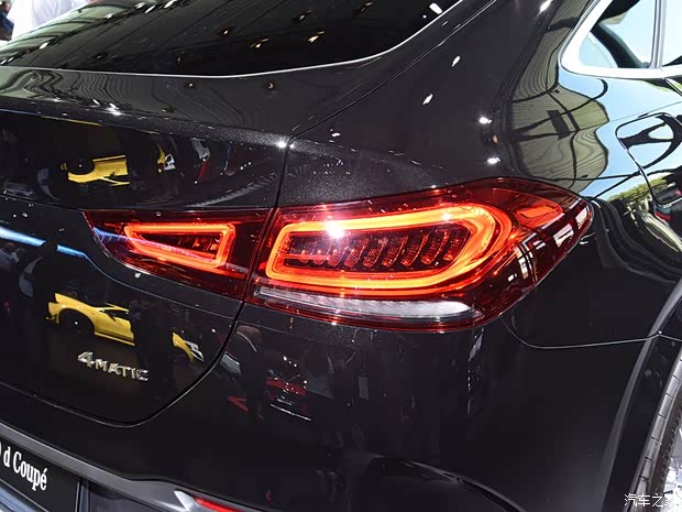 奔驰(进口) 奔驰GLE 2020款 GLE 400 d 4MATIC 轿跑SUV 奔驰(进口) 奔驰GLE 2020款 GLE 400 d 4MATIC 轿跑SUV