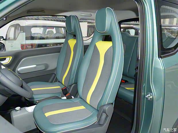 上汽通用五菱 宏光MINIEV 2022款 GAMEBOY 300km 玩咖款