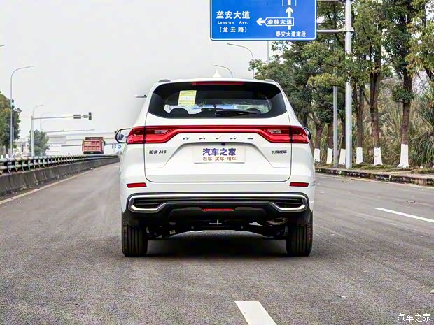 长城汽车 哈弗M6 2021款 PLUS 1.5T 手动精英智联型
