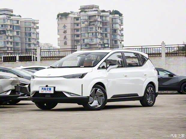 合創(chuàng)汽車 合創(chuàng)Z03 2022款 潮智版 620km 合創(chuàng)汽車 合創(chuàng)Z03 2022款 潮智版 620km