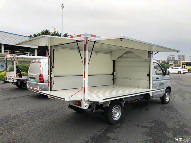 五菱工業(yè) 五菱榮光新卡翼開啟 2020款 1.8L單排翼開啟LJ479Q6