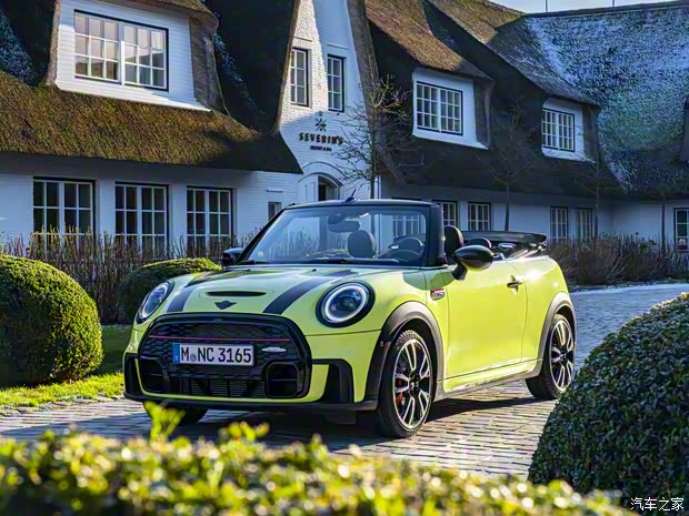MINI JCW MINI JCW 2022款 JOHN COOPER WORKS Cabrio 歐洲版