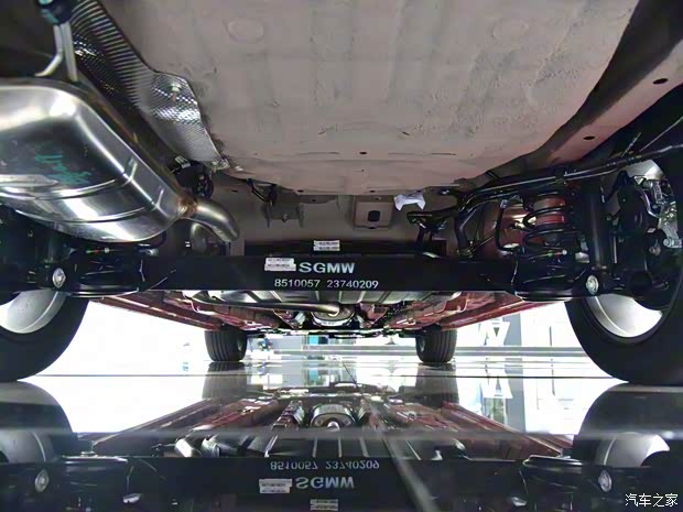 上汽通用五菱 新宝骏RC-5 2020款 RC-5w 基本型