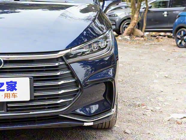 比亚迪 宋MAX新能源 2022款 DM-i 105KM 旗舰型