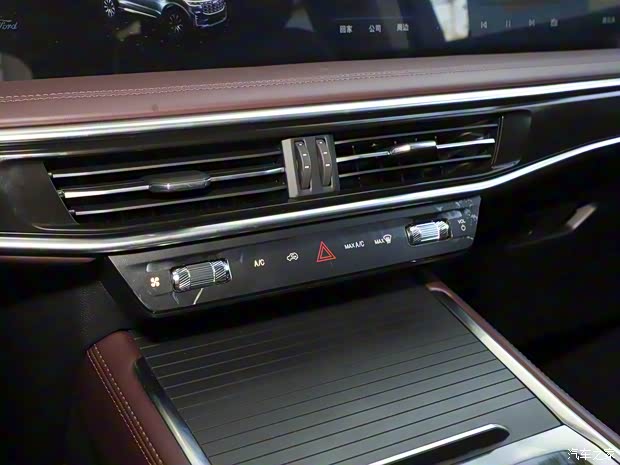 長(zhǎng)安福特 探險(xiǎn)者 2023款 EcoBoost 285 四驅(qū)高配版 7座