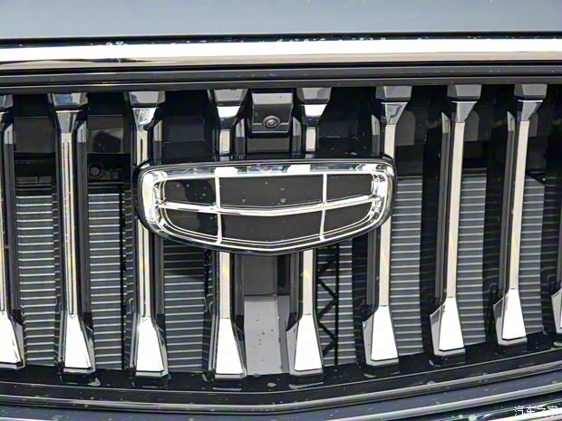 吉利汽車 星越L 2024款 2.0TD 高功自動(dòng)兩驅(qū)天際版