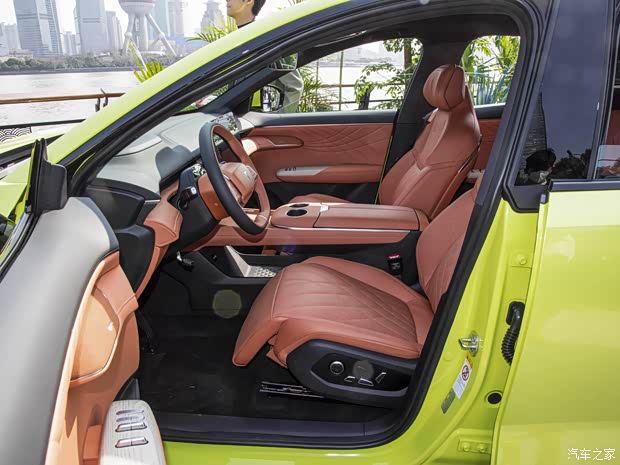 深蓝汽车 深蓝S7 2023款 纯电版 深蓝汽车 深蓝S7 2023款 纯电版