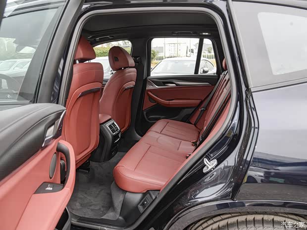 华晨宝马 宝马X3 2023款 改款 xDrive30i 尊享型 M曜夜套装