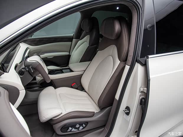 智己汽車 智己LS7 2023款 100kWh 四驅(qū)版