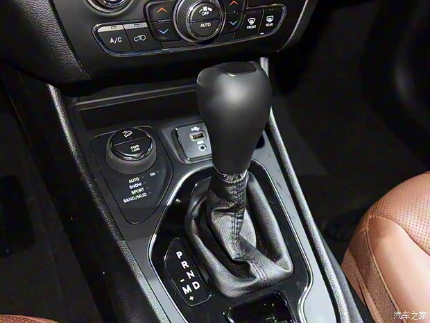 Jeep(进口) 自由光(进口) 2018款 Overland