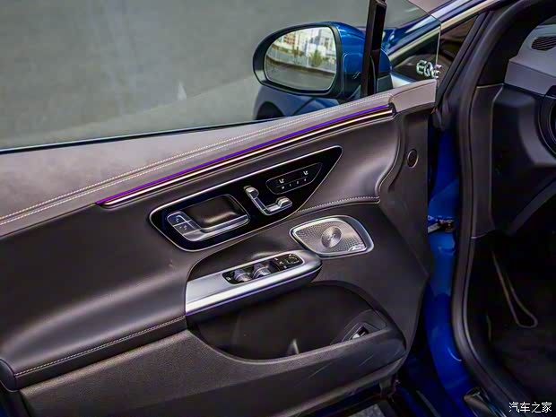 梅賽德斯-EQ 奔馳EQE(海外) 2022款 500 4MATIC AMG Line