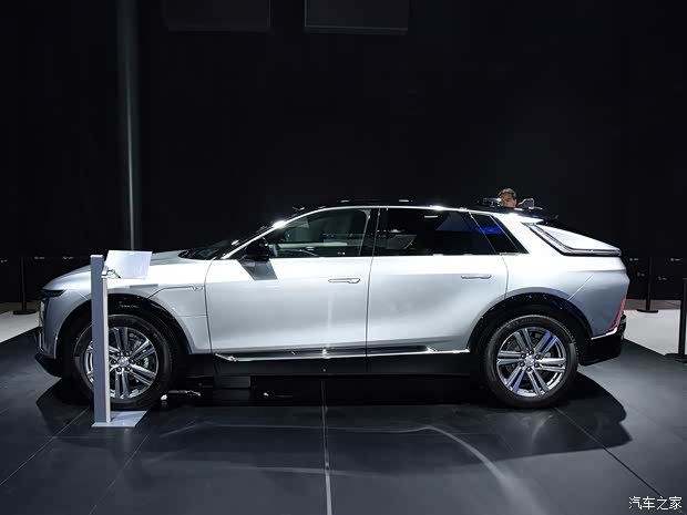 上汽通用凯迪拉克 LYRIQ锐歌 2024款 基本型