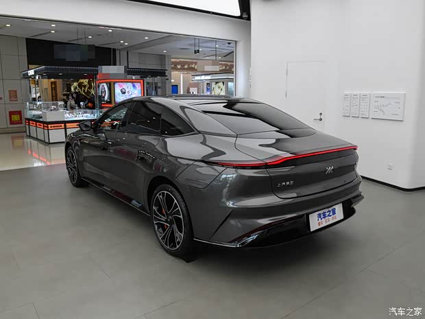 智己汽车 智己L7 2022款 天使轮版 智己汽车 智己L7 2022款 天使轮版