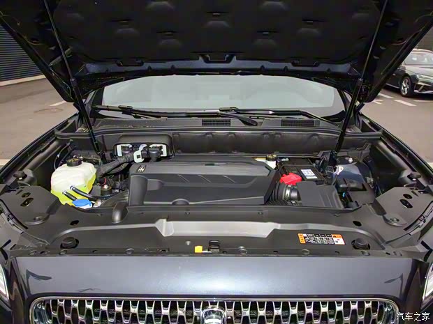 長(zhǎng)安林肯 航海家 2022款 2.7T 四驅(qū)尊雅版