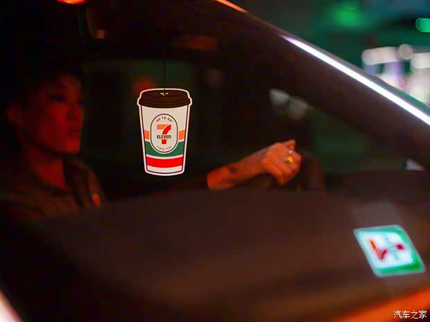 福特(進(jìn)口) Mustang 2022款 Model 711