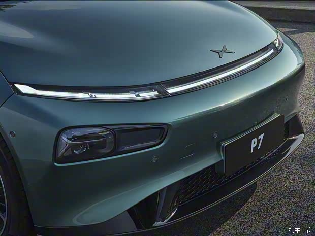 小鹏汽车 小鹏P7 2023款 四驱版 小鹏汽车 小鹏P7 2023款 四驱版