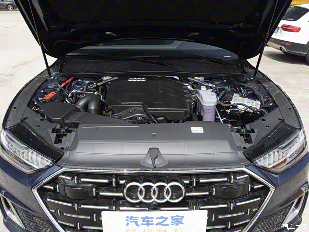 上汽奧迪 奧迪A7L 2024款 45TFSI S-line 筑夢(mèng)型 流晶套裝