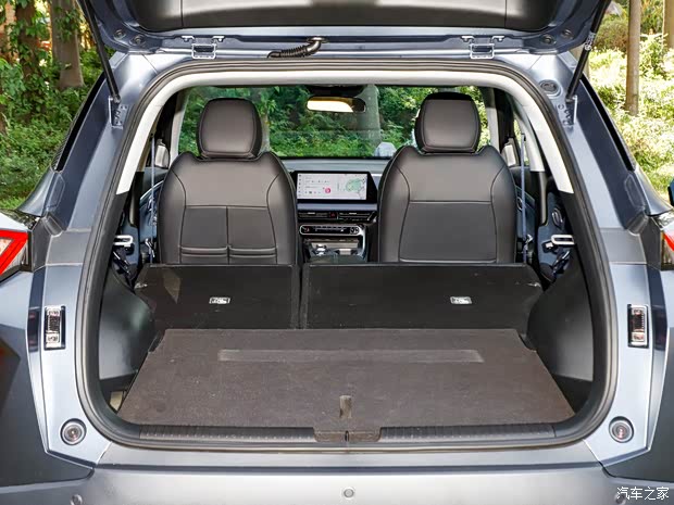 广汽乘用车 传祺GS3 2023款 1.5T R 运动版 广汽乘用车 传祺GS3 2023款 1.5T R 运动版