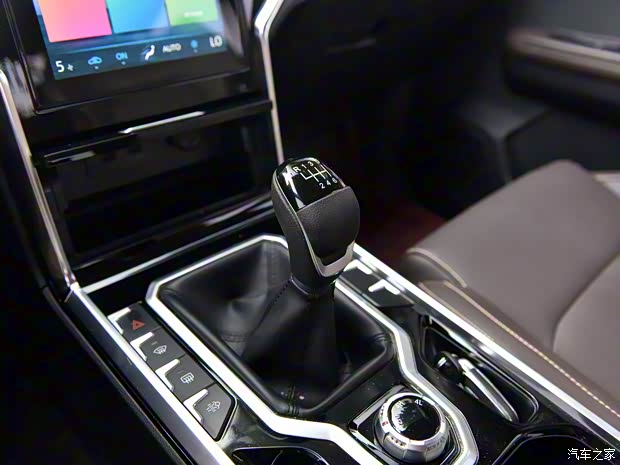 江淮汽車 悍途 2022款 2.0T山貓版手動柴油四驅(qū)精英型標雙HFC4DB2-2E