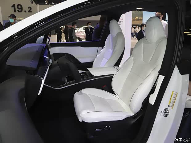 特斯拉（进口） Model X 2023款 三电机全轮驱动 Plaid版