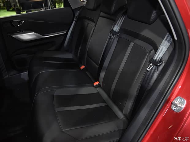 上汽通用五菱 新宝骏RC-5 2020款 基本型