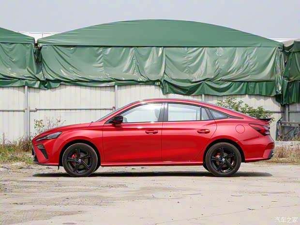 上汽集团 MG5天蝎座 2022款 基本型 上汽集团 MG5天蝎座 2022款 基本型