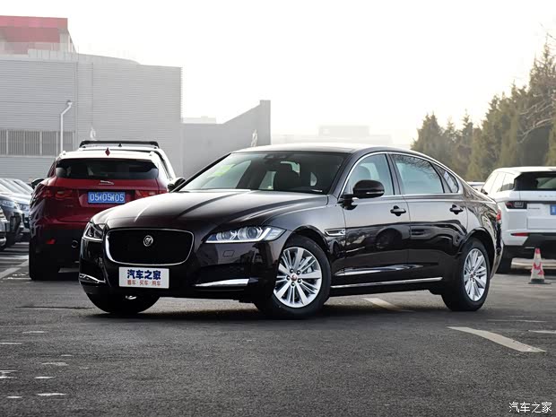 奇瑞捷豹路虎 捷豹XFL 2020款 XFL 2.0T P200 兩驅(qū)風(fēng)華版