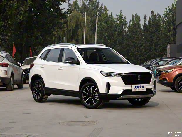 一汽奔腾 奔腾T33 2021款 1.2T 手动基本型