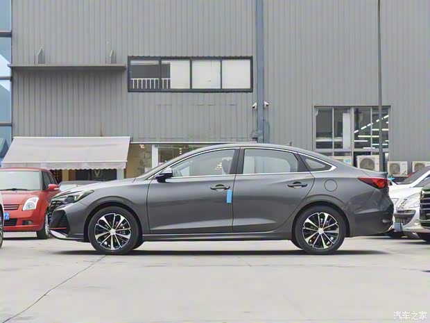 长安汽车 逸动 2022款 PLUS 蓝鲸NE 1.4T GDI DCT高配版