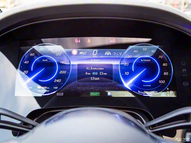 梅賽德斯-EQ 奔馳EQE(海外) 2022款 500 4MATIC AMG Line